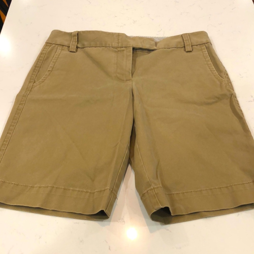 J CREW Khaki Tan Chinos Preppy Women Shorts SZ 4
